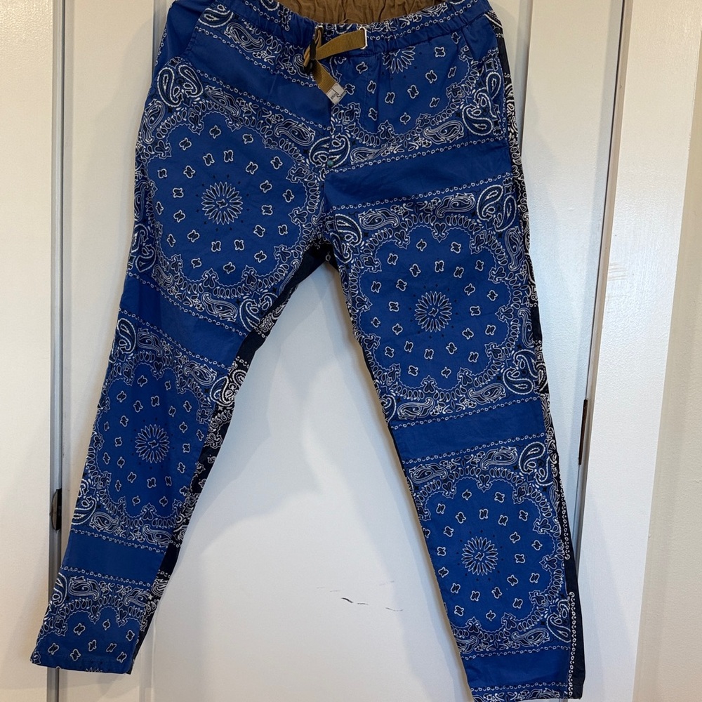 White Sand 88 Two Tone Blue Bandana Print Joggers